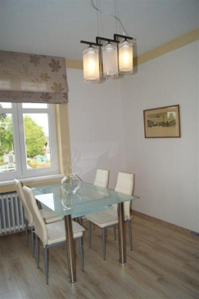  Apartmán u stadionu  Броумов